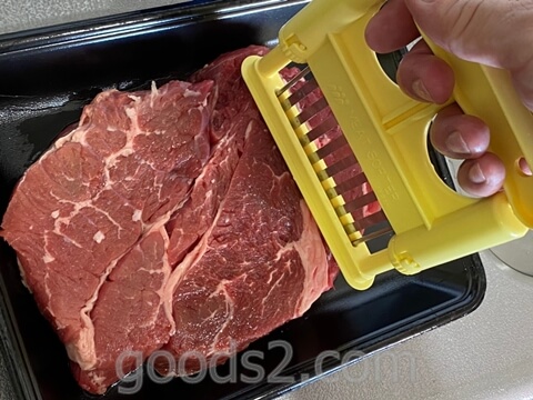 ステーキの筋切り