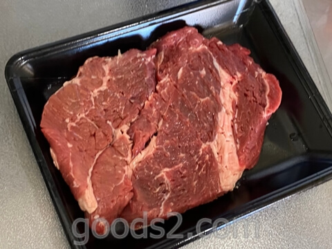 筋切りしたステーキ肉
