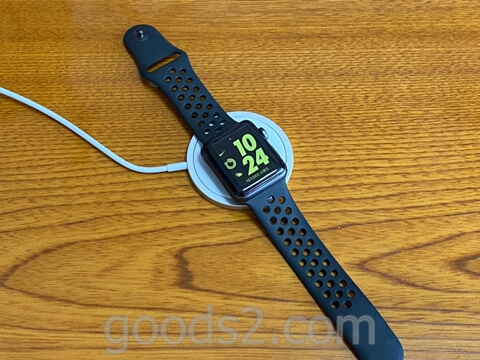 MagSafe充電器とアップルウオッチ