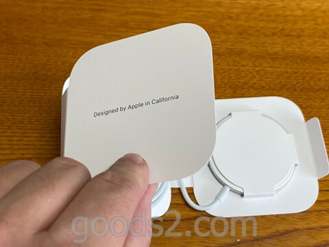 MagSafe充電器の箱の中身