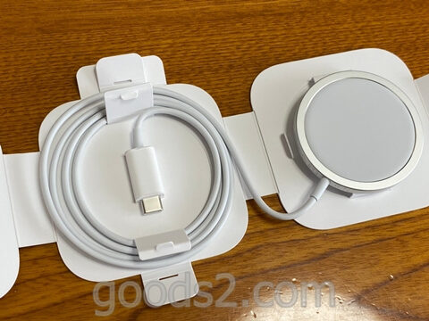 MagSafe充電器のケーブルを出す