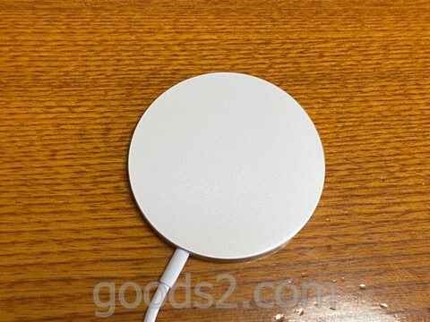 MagSafe充電器の充電面裏側