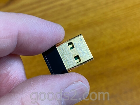 TP-LINK Archer T2U Nanoはとても小さい