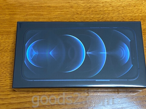 iPhone 12 Proの箱正面