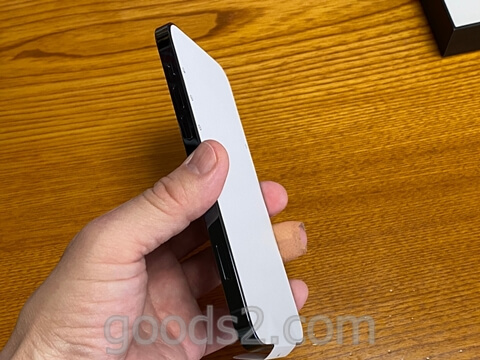 iPhone 12 Proのディスプレイシート横