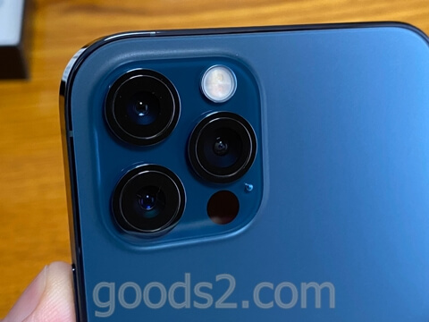 iPhone 12 Proのカメラ部分アップ