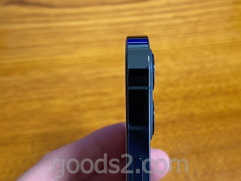 iPhone 12 Proの横側