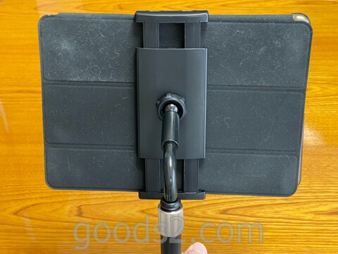 TRYONEタブレット・スマホスタンドでiPadを使う（裏側）
