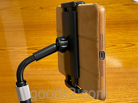 TRYONEタブレット・スマホスタンドの角度を変える