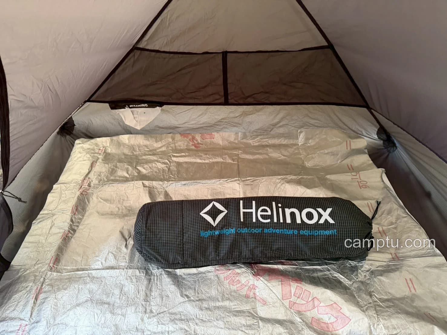 収納袋に入れたHelinox ライトコット