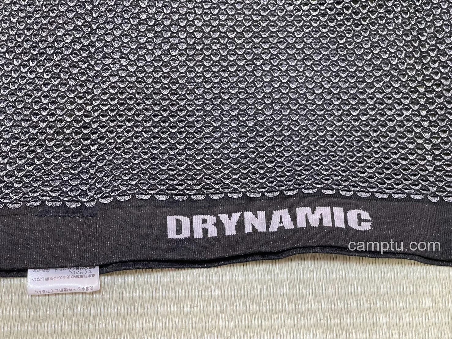 購入当初に撮ったメッシュ部分のアップ。厚みのある網状の生地が特徴です。